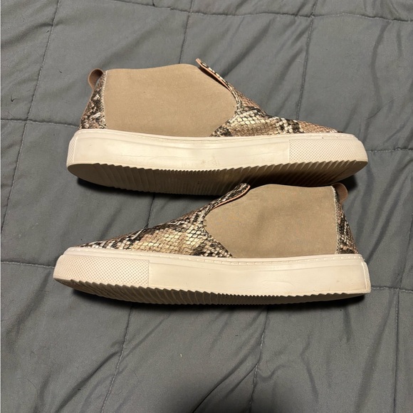 HEY DUDE Snake Skin Brown and Pink Slip-On Loafer Shoes Women’s Size 10 - Picture 6 of 7